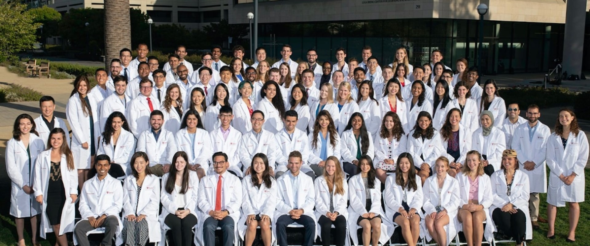 Financial Aid for Low-Income Students Pursuing a Medical Career