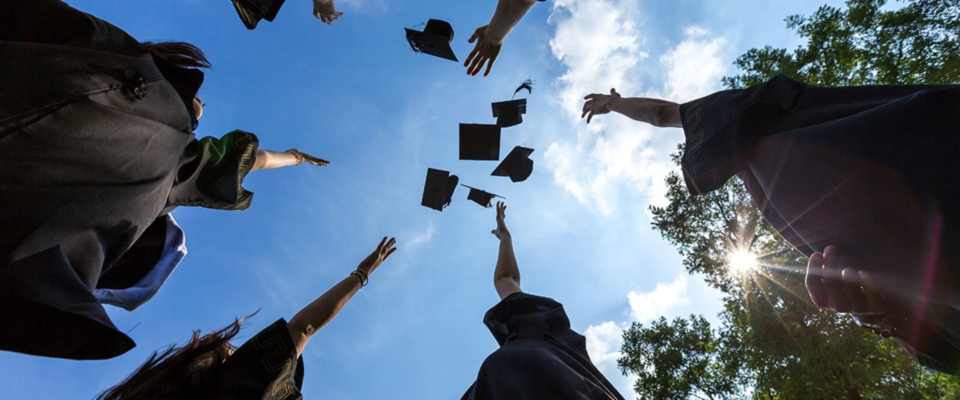 Scholarships for Underrepresented Students Pursuing a Medical Degree